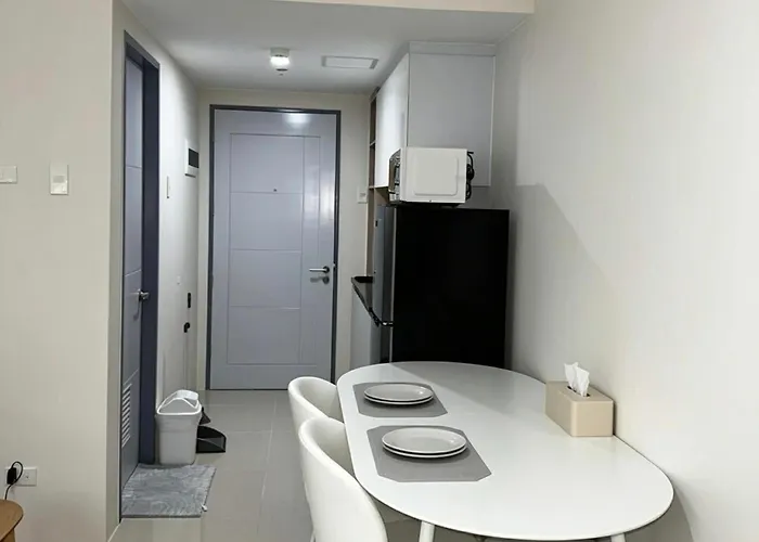 Aparthotel Nomads Place 3 - With Karaoke Mandaue City